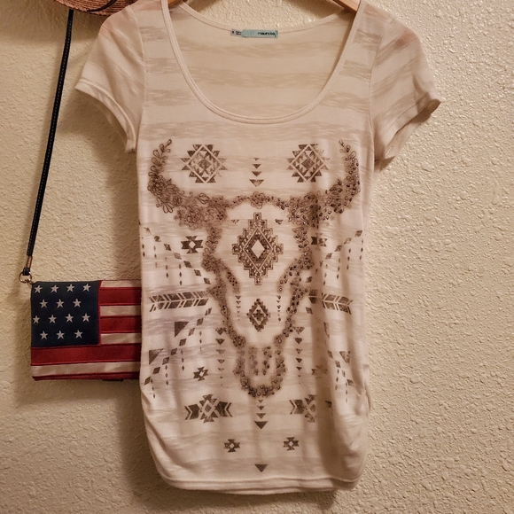 Maurices Tops - Maurices Small Steer Head Shirt